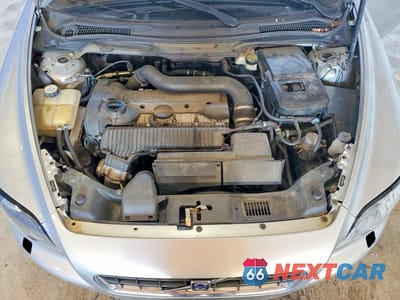 Zdjęcie 11 z 12 samochodu: 2010 VOLVO C70 T5 VIN:YV1672MC4AJ090118 - miniatura