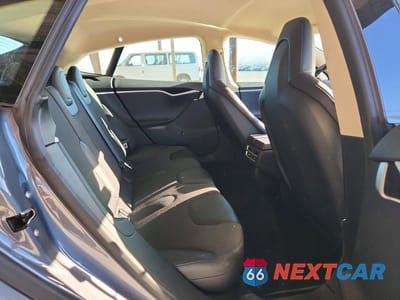 Zdjęcie 10 z 13 samochodu: 2013 TESLA MODEL S VIN:5YJSA1CG6DFP17255 - miniatura