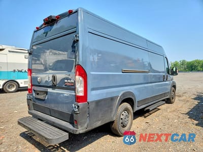 Trzecie zdjęcie samochodu z tyłu: 2019 RAM PROMASTER 3500 DELIVERY VAN VIN:3C6URVJG4KE551890 - miniatura