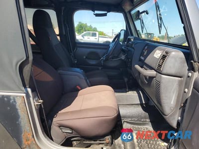Zdjęcie 10 z 12 samochodu: 2001 JEEP WRANGLER / TJ SPORT VIN:1J4FA49S01P357071 - miniatura