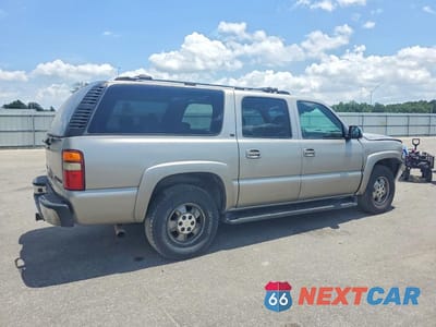 Trzecie zdjęcie samochodu z tyłu: 2002 CHEVROLET SUBURBAN K1500 VIN:1GNFK16Z12J218839 - miniatura