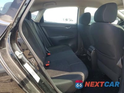 Zdjęcie 10 z 12 samochodu: 2018 NISSAN SENTRA S VIN:3N1AB7AP4JY306065 - miniatura