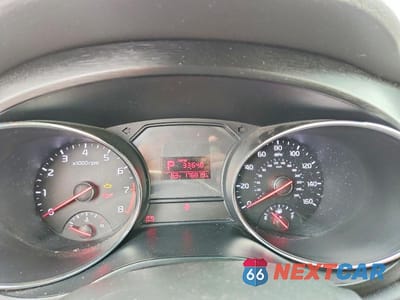 Zdjęcie 9 z 13 samochodu: 2017 KIA SEDONA LX VIN:KNDMB5C19H6242372 - miniatura