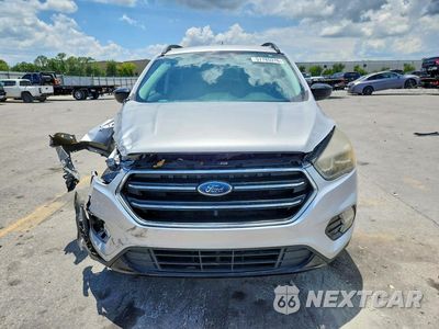 Piąte zdjęcie samochodu w środku: 2018 FORD ESCAPE SE VIN:1FMCU0GD5JUA48836 - miniatura