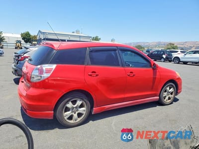 Trzecie zdjęcie samochodu z tyłu: 2005 TOYOTA COROLLA MATRIX XR VIN:2T1KR32E05C416636 - miniatura