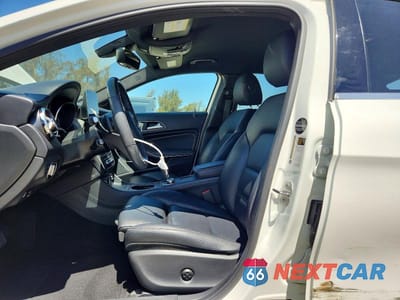 Zdjęcie 7 z 12 samochodu: 2020 MERCEDES-BENZ GLA 250 VIN:WDCTG4EB4LJ667642 - miniatura