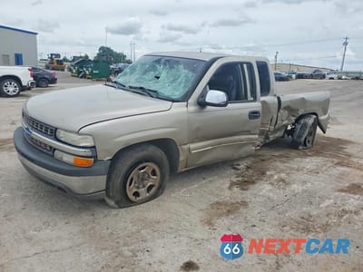 2001 CHEVROLET SILVERADO C1500 2GCEC19T611406564 - główne zdjęcie licytacji z USA - miniatura