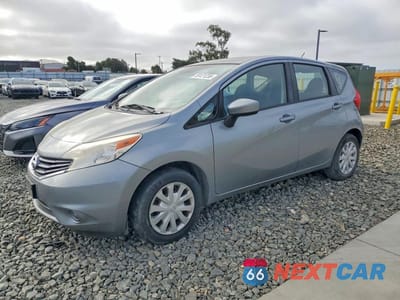 2015 NISSAN VERSA NOTE SV 3N1CE2CP3FL421907 - główne zdjęcie licytacji z USA - miniatura