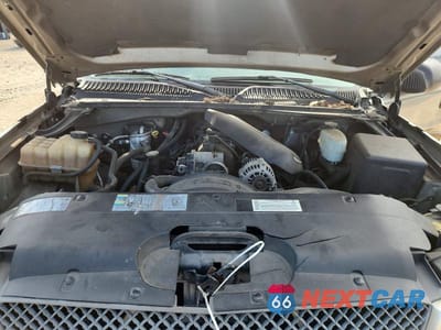 Zdjęcie 11 z 12 samochodu: 2003 CHEVROLET SILVERADO K1500 HEAVY DUTY VIN:1GCGK13U33F143085 - miniatura