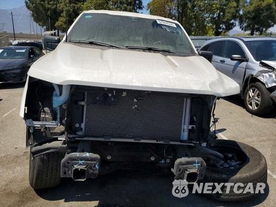 Piąte zdjęcie samochodu w środku: 2023 FORD F150 SUPERCREW VIN:1FTEW1C57PFA98310 - miniatura