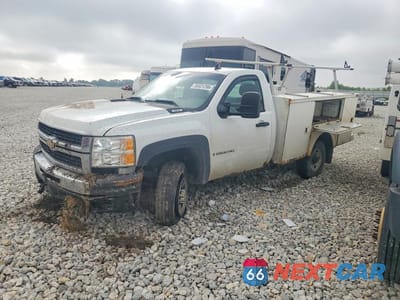2009 CHEVROLET SILVERADO K2500 HEAVY DUTY 1GCHK44KX9F172174 - główne zdjęcie licytacji z USA - miniatura