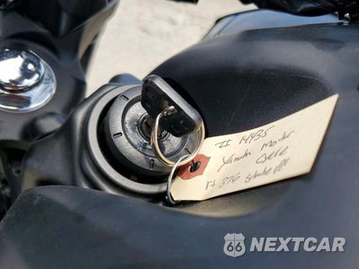 Zdjęcie 8 z 9 samochodu: 2022 YAMAHA MT09 VIN:JYARN71E4NA003041 - miniatura