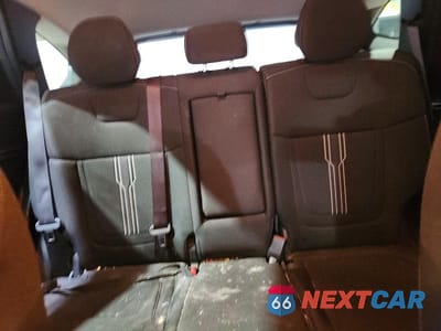 Zdjęcie 10 z 13 samochodu: 2023 HYUNDAI TUCSON SEL VIN:5NMJBCAE0PH192640 - miniatura