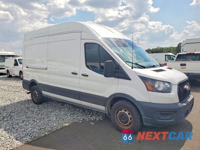Czwarte zdjęcie samochodu z boku: 2023 FORD TRANSIT 250 DELIVERY VAN VIN:1FTBR1X86PKA13687 - miniatura
