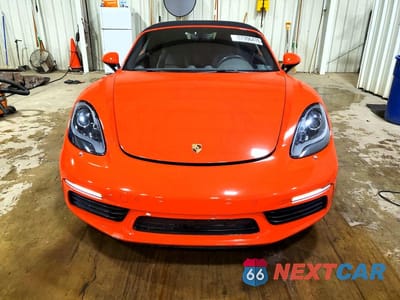 Piąte zdjęcie samochodu w środku: 2017 PORSCHE BOXSTER S VIN:WP0CB2A87HS241481 - miniatura