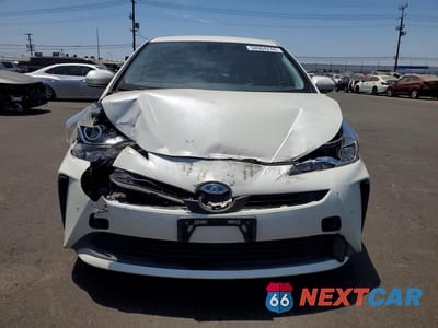 Piąte zdjęcie samochodu w środku: 2020 TOYOTA PRIUS LE VIN:JTDKARFU4L3113425 - miniatura