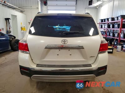 Zdjęcie 6 z 14 samochodu: 2013 TOYOTA HIGHLANDER PLUS VIN:5TDBK3EH6DS226405 - miniatura