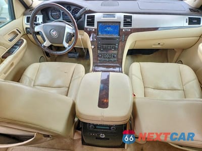 Zdjęcie 8 z 12 samochodu: 2008 CADILLAC ESCALADE LUXURY VIN:1GYFK638X8R184860 - miniatura