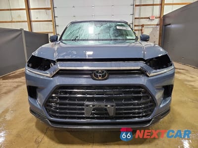 Piąte zdjęcie samochodu w środku: 2025 TOYOTA GRAND HIGHLANDER XLE VIN:5TDAAAB57SS087234 - miniatura