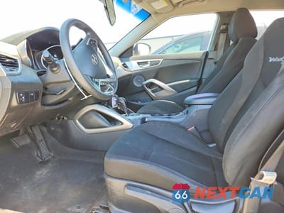 Zdjęcie 7 z 12 samochodu: 2016 HYUNDAI VELOSTER BASE VIN:KMHTC6AD1GU269678 - miniatura