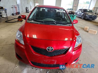 Piąte zdjęcie samochodu w środku: 2011 TOYOTA YARIS BASE VIN:JTDBT4K3XB1405648 - miniatura