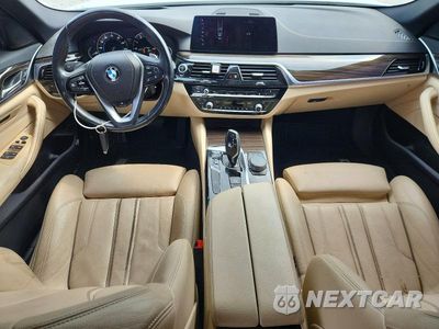 Zdjęcie 8 z 12 samochodu: 2018 BMW 530 XI VIN:WBAJA7C52JWC76292 - miniatura