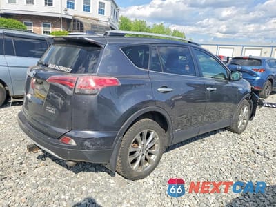 Trzecie zdjęcie samochodu z tyłu: 2016 TOYOTA RAV4 HV LIMITED VIN:JTMDJREVXGD014109 - miniatura