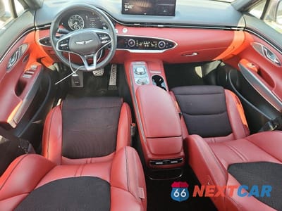 Zdjęcie 8 z 14 samochodu: 2022 GENESIS GV70 2.5T STANDARD VIN:KMUMADTB6NU048635 - miniatura