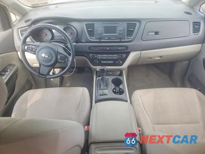 Zdjęcie 8 z 13 samochodu: 2015 KIA SEDONA LX VIN:KNDMB5C17F6054978 - miniatura