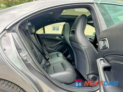 Zdjęcie 9 z 10 samochodu: 2016 MERCEDES-BENZ CLA 250 4MATIC VIN:WDDSJ4GB1GN394972 - miniatura