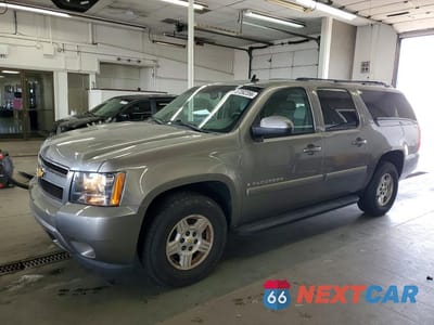2008 CHEVROLET SUBURBAN K1500 LS 3GNFK16328G293412 - główne zdjęcie licytacji z USA - miniatura