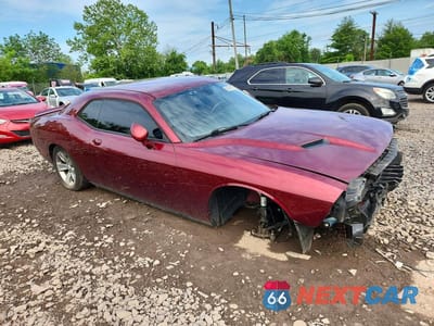 Czwarte zdjęcie samochodu z boku: 2019 DODGE CHALLENGER SXT VIN:2C3CDZAG3KH573933 - miniatura
