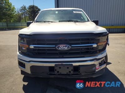 Piąte zdjęcie samochodu w środku: 2025 FORD F150 XLT VIN:1FTEW3K89SKE76652 - miniatura