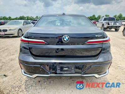 Zdjęcie 6 z 13 samochodu: 2023 BMW 740 I VIN:WBA23EH00PCM21708 - miniatura