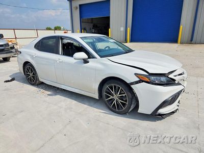 Czwarte zdjęcie samochodu z boku: 2024 TOYOTA CAMRY SE VIN:4T1G11AK9RU894342 - miniatura