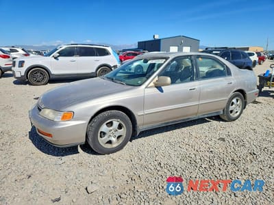 1997 HONDA ACCORD SE 1HGCD5602VA159708 - główne zdjęcie licytacji z USA - miniatura