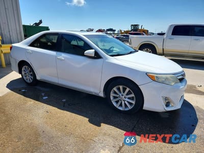 Czwarte zdjęcie samochodu z boku: 2012 TOYOTA CAMRY XLE VIN:4T4BF1FK3CR263491 - miniatura