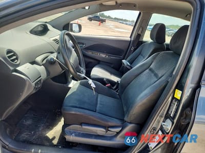 Zdjęcie 7 z 12 samochodu: 2011 TOYOTA YARIS BASE VIN:JTDBT4K34BL002107 - miniatura
