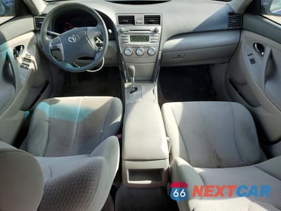 Zdjęcie 8 z 12 samochodu: 2010 TOYOTA CAMRY LE VIN:4T4BF3EK5AR003801 - miniatura