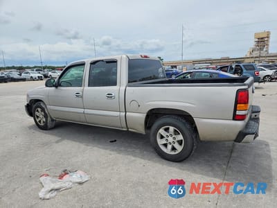 Drugie zdjęcie samochodu z przodu: 2005 GMC NEW SIERRA C1500 VIN:2GTEC13T651283475 - miniatura