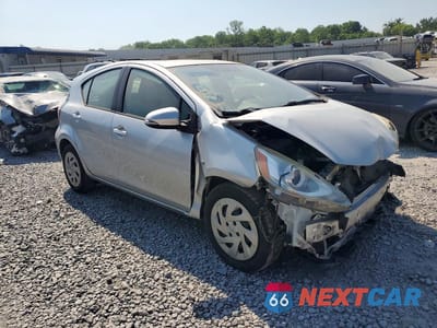Czwarte zdjęcie samochodu z boku: 2016 TOYOTA PRIUS C VIN:JTDKDTB30G1119466 - miniatura
