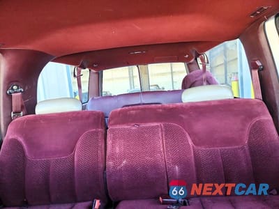 Zdjęcie 10 z 13 samochodu: 1995 CHEVROLET SUBURBAN K2500 VIN:1GNGK26NXSJ312550 - miniatura