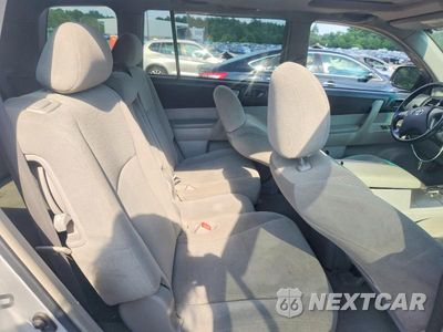 Zdjęcie 11 z 13 samochodu: 2010 TOYOTA HIGHLANDER BASE VIN:5TDBK3EH9AS031216 - miniatura