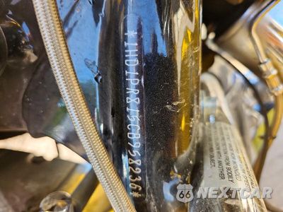 Zdjęcie 8 z 8 samochodu: 2012 HARLEY-DAVIDSON FLHTCUSE7 CVO ULTRA CLASSIC ELECTRA GLIDE VIN:1HD1PR815CB958236 - miniatura