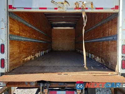 Zdjęcie 10 z 13 samochodu: 2016 ISUZU NQR BOX TRUCK VIN:JALE5W165G7901698 - miniatura