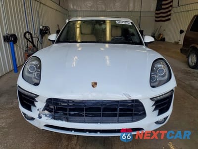 Piąte zdjęcie samochodu w środku: 2017 PORSCHE MACAN S VIN:WP1AB2A57HLB13179 - miniatura
