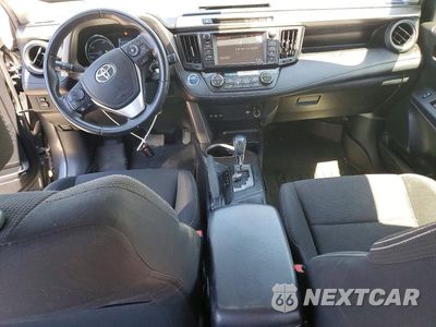 Zdjęcie 8 z 14 samochodu: 2017 TOYOTA RAV4 HYBRID XLE VIN:JTMRJREV4HD098225 - miniatura