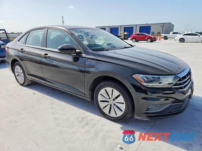Czwarte zdjęcie samochodu z boku: 2019 VOLKSWAGEN JETTA VIN:3VWC57BU0KM070649 - miniatura