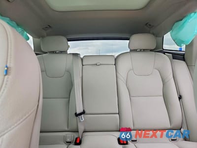 Zdjęcie 10 z 13 samochodu: 2025 VOLVO XC60 CORE VIN:YV4M12RJ3S1111920 - miniatura