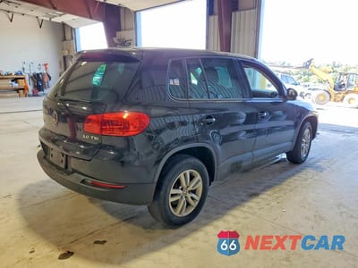 Trzecie zdjęcie samochodu z tyłu: 2012 VOLKSWAGEN TIGUAN S VIN:WVGAV7AX3CW520684 - miniatura